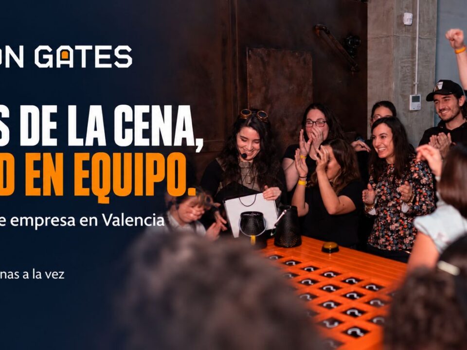 Actividad de empresa en Valencia en Action Gates antes de una cena de equipo